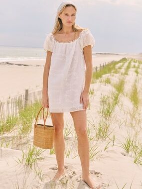 Kourt Nya White Eyelet Mini Dress with Puff Sleeves SZ Sm NWT
